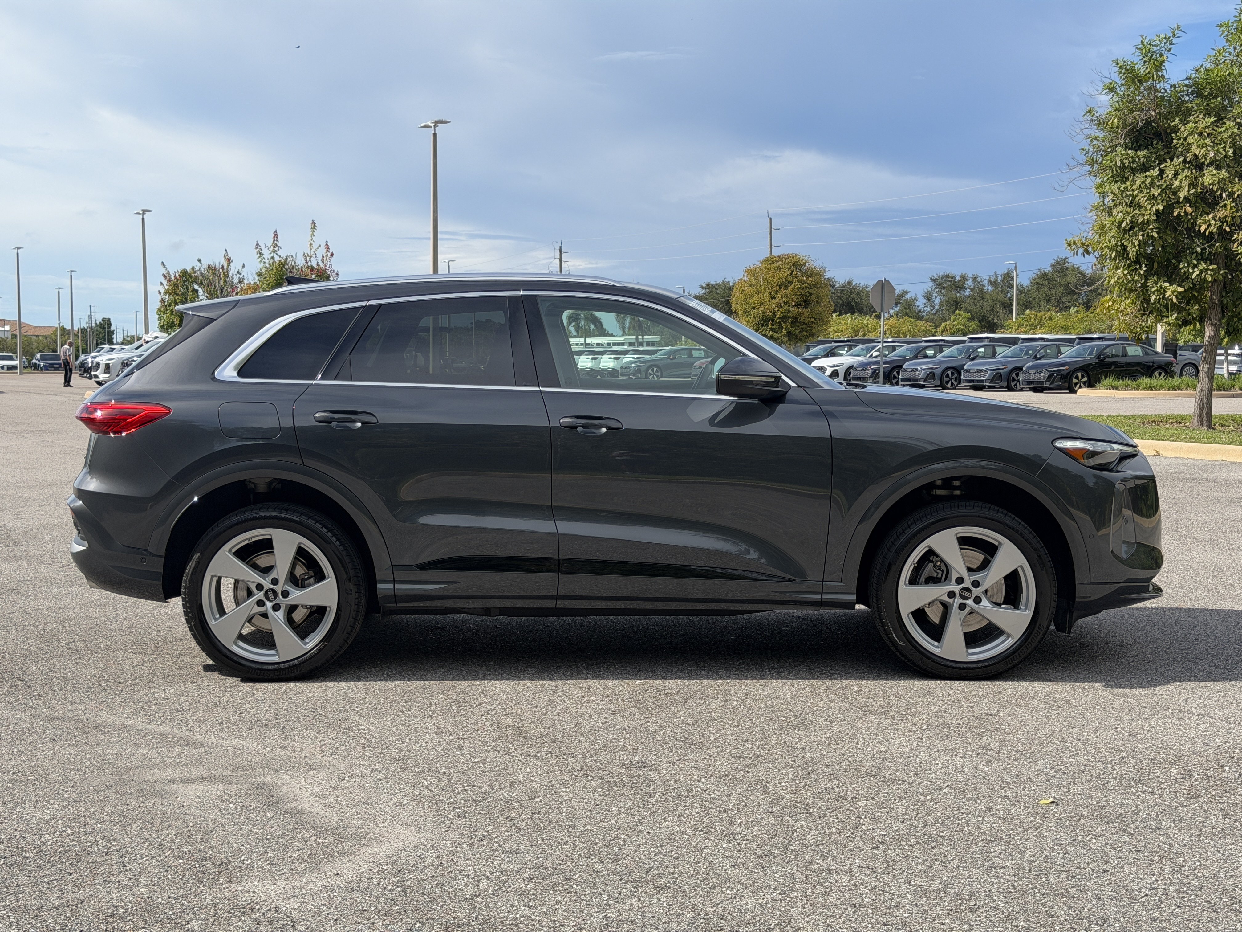 Certified 2026 Audi Q5 Premium Plus AWD/4WD image 8