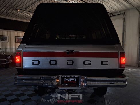 Used 1993 Dodge D/W Truck 250 AWD/4WD image 62