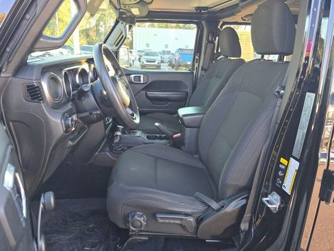 Used 2021 Jeep Wrangler Unlimited Sport image 9
