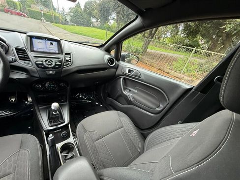 Used 2016 Ford Fiesta ST image 19