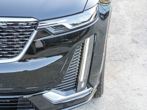 New 2025 Cadillac XT6 Premium Luxury image 10
