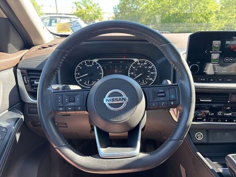 Certified 2021 Nissan Rogue SL w/ Premium Package AWD/4WD image 30