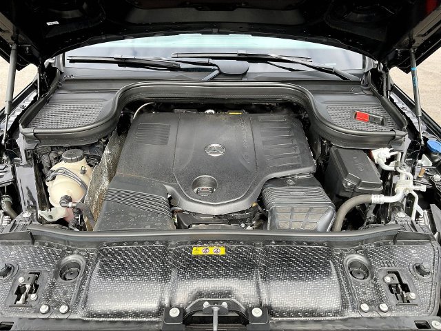 Certified 2024 Mercedes-Benz GLS 450 4MATIC image 33