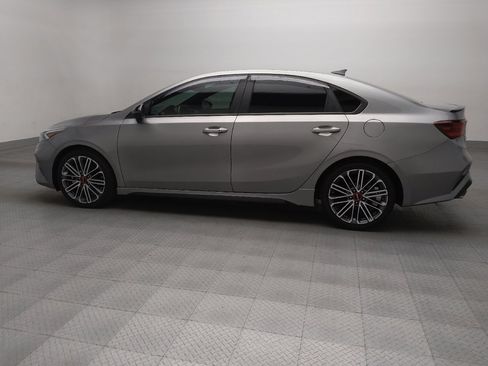 Used 2022 Kia Forte GT image 3