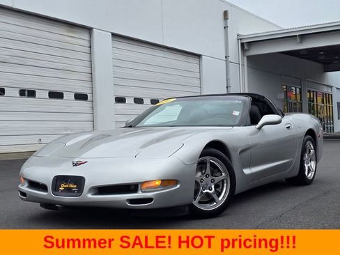 Used 2004 Chevrolet Corvette Coupe w/ Roof Package RWD image 1