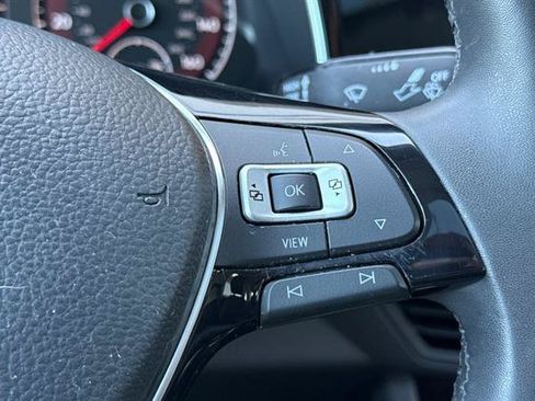 Used 2020 Volkswagen Jetta SE w/ SE Cold Weather Package FWD image 25