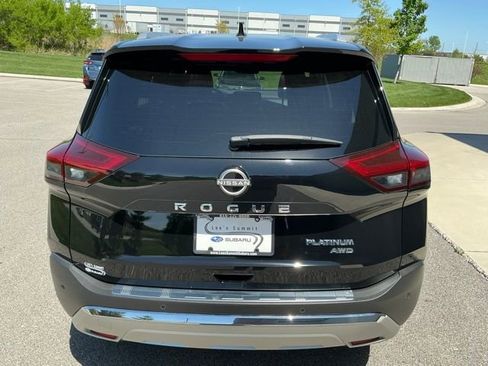 Used 2023 Nissan Rogue Platinum w/ Platinum Premium Package AWD/4WD image 3