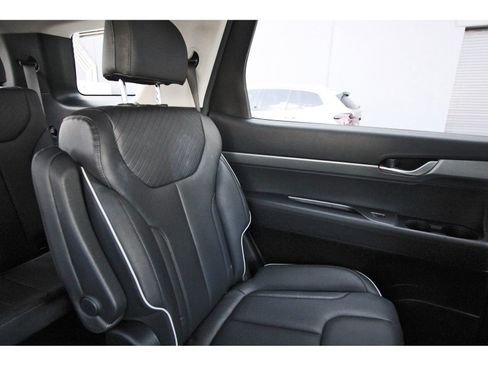 Certified 2025 Hyundai Palisade SEL AWD/4WD image 14