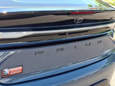 Certified 2025 Toyota Prius Plug-In Hybrid FWD image 29