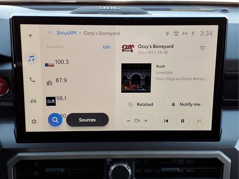 Used 2024 Toyota Tacoma TRD Sport w/ TRD Sport Upgrade Package image 22