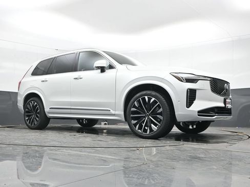 New 2026 Volvo XC90 B6 Plus w/ Protection Package AWD/4WD image 37