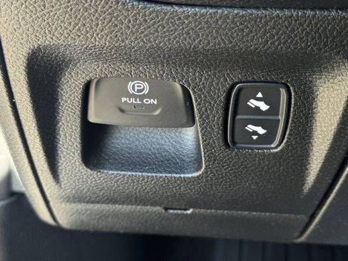 Used 2020 RAM 1500 Laramie image 25