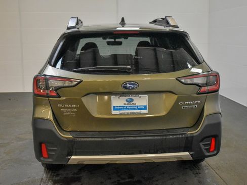 Used 2022 Subaru Outback Touring w/ Popular Package #2 image 7
