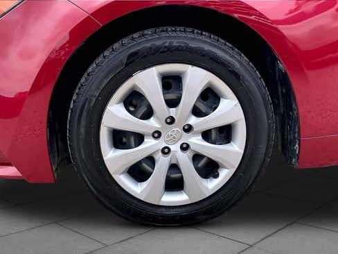 Used 2024 Toyota Corolla LE FWD image 11