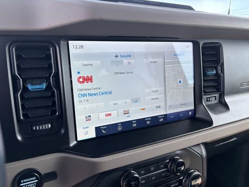 Used 2023 Ford Bronco Wildtrak image 19