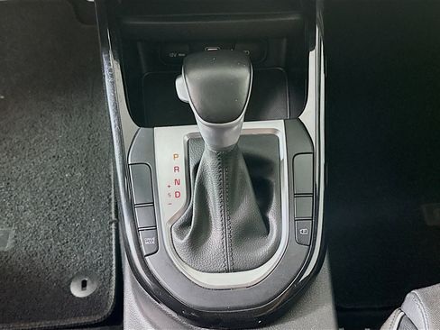 Used 2023 Kia Forte GT-Line image 24