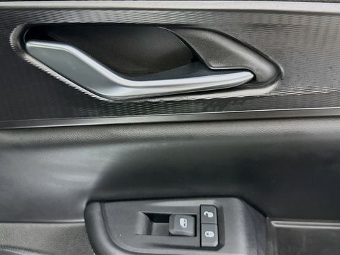 Used 2024 Jeep Grand Cherokee Altitude image 30