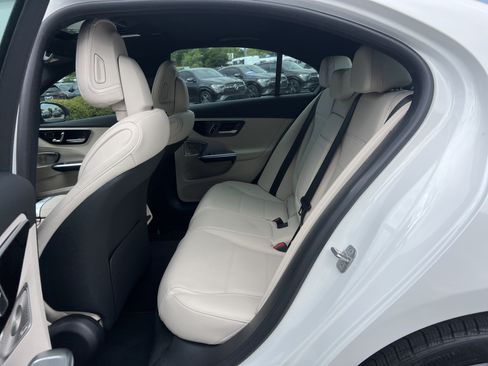 Certified 2025 Mercedes-Benz C 300 4MATIC Sedan image 31