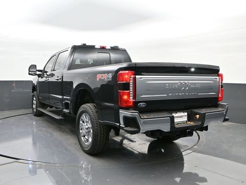 New 2025 Ford F250 King Ranch w/ Chrome Package image 19