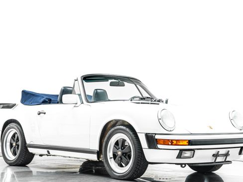Used 1989 Porsche 911 Carrera RWD image 29