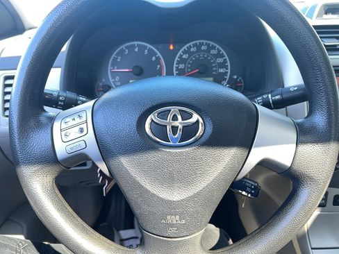 Used 2013 Toyota Corolla LE w/ Premium Pkg FWD image 11