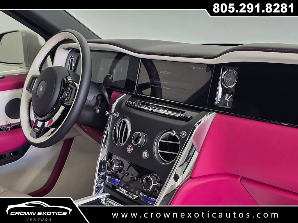 Used 2026 Rolls-Royce Cullinan AWD/4WD image 17