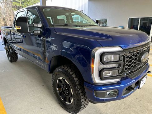 New 2026 Ford F250 Lariat image 10