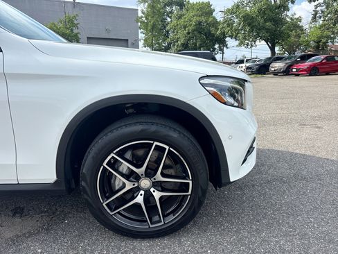 Used 2017 Mercedes-Benz GLC 300 4MATIC w/ Premium 2 Package image 31