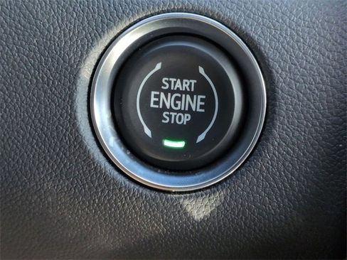 New 2026 GMC Acadia Denali w/ Super Cruise Package image 17