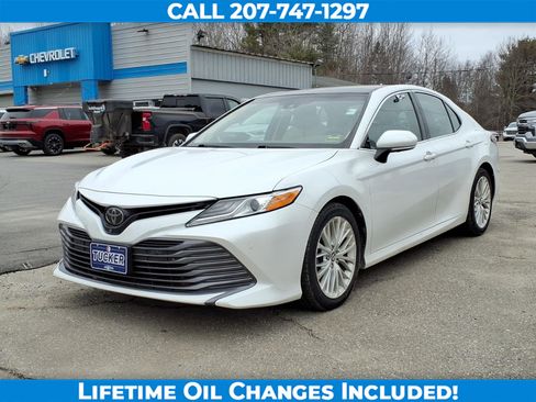 Used 2018 Toyota Camry XLE w/ Audio Package image 1