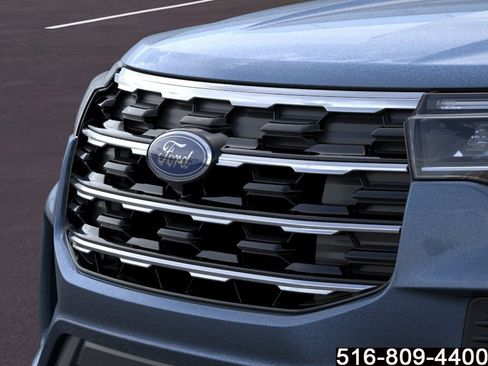 Used 2026 Ford Explorer Active AWD/4WD image 18