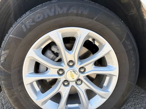 Certified 2021 Chevrolet Equinox LT AWD/4WD image 11