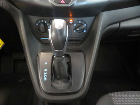 Used 2016 Ford Transit Connect XL image 40