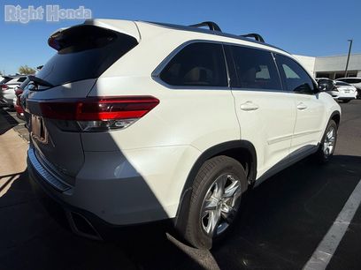 Used 2019 Toyota Highlander Limited w/ Carpet Mat Package (TMS)