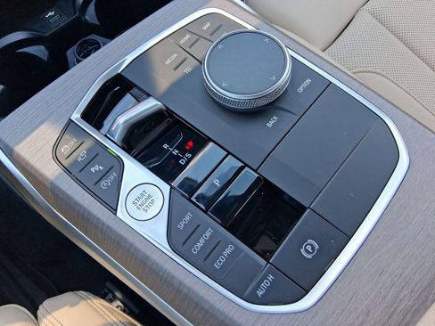 Used 2025 BMW 230i 230i w/ Convenience Package image 25