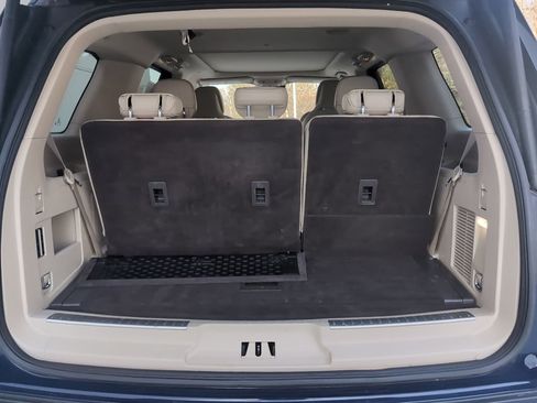 Used 2018 Lincoln Navigator Reserve w/ Technology Package image 8