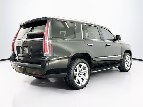 Used 2018 Cadillac Escalade Luxury image 9
