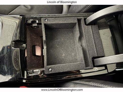 Certified 2022 Lincoln Nautilus Reserve w/ Monochromatic Package image 57