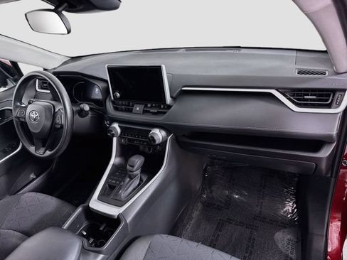 Certified 2025 Toyota RAV4 XLE AWD/4WD image 29