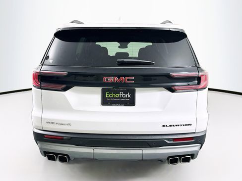 Used 2025 GMC Acadia Elevation image 7