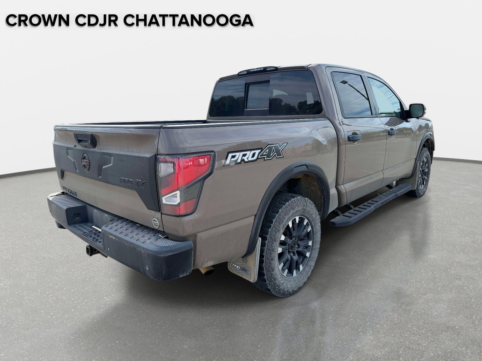 Used 2020 Nissan Titan PRO-4X w/ Pro-4x Convenience Package AWD/4WD image 5