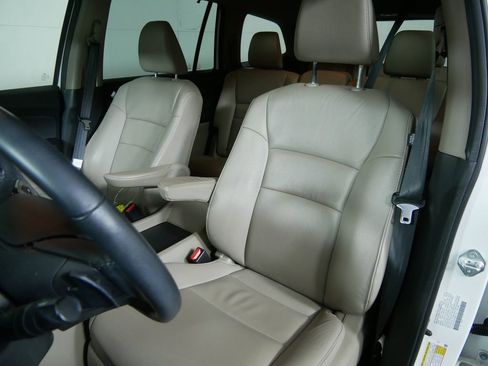 Used 2022 Honda Pilot EX-L image 10