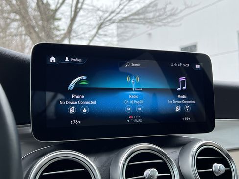 Certified 2022 Mercedes-Benz GLC 300 image 23