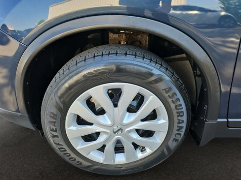 Used 2015 Nissan Rogue S AWD/4WD image 37