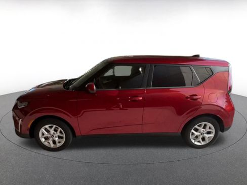 Used 2025 Kia Soul LX w/ LX Technology Package image 8