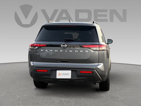 Used 2025 Nissan Pathfinder SV FWD image 18