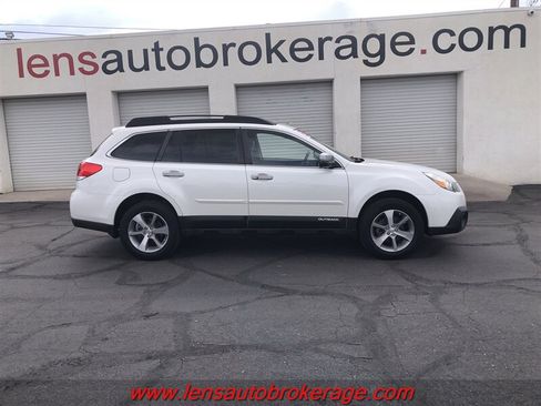 Used 2013 Subaru Outback 2.5i Limited AWD/4WD image 1