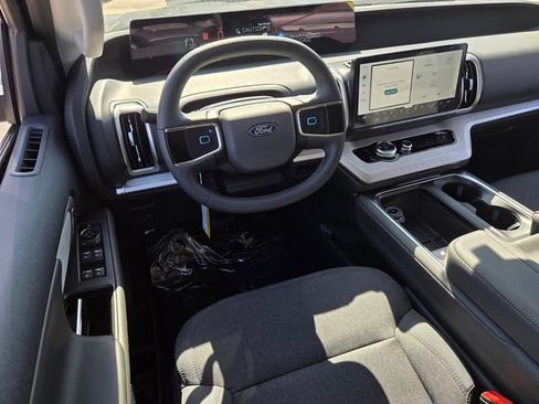 New 2026 Ford Expedition Max Active RWD image 7