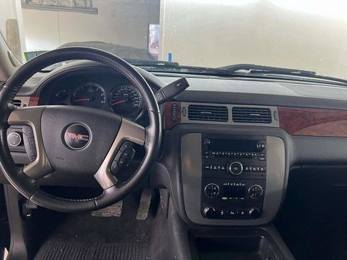 Used 2010 GMC Sierra 1500 SLT w/ LPO, Deluxe Chrome Package image 10