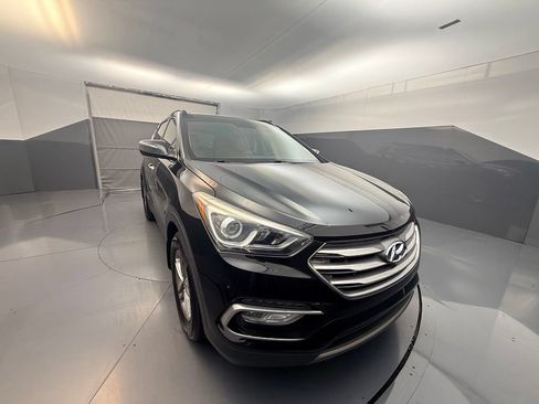 Used 2017 Hyundai Santa Fe Sport w/ 2.4L Tech Package 04 FWD image 9